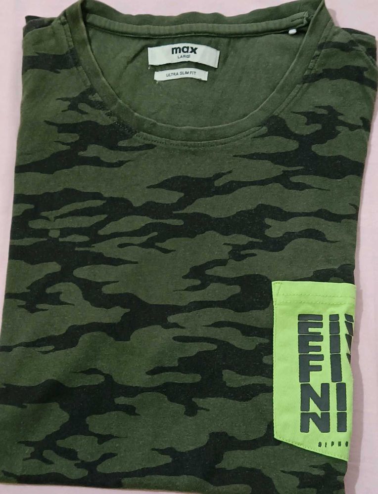 Men's Camouflage Print T-Shirt