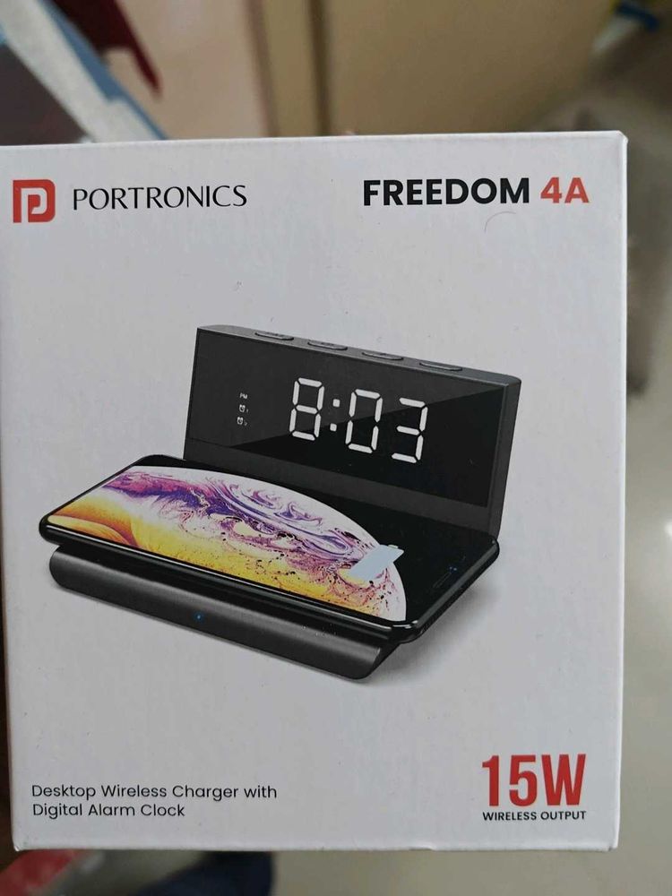 Portronics Freedom 4A Charger