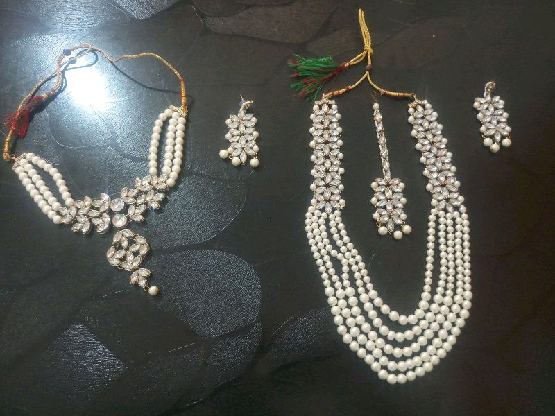 Elegant Pearl &amp; Crystal Necklace Set