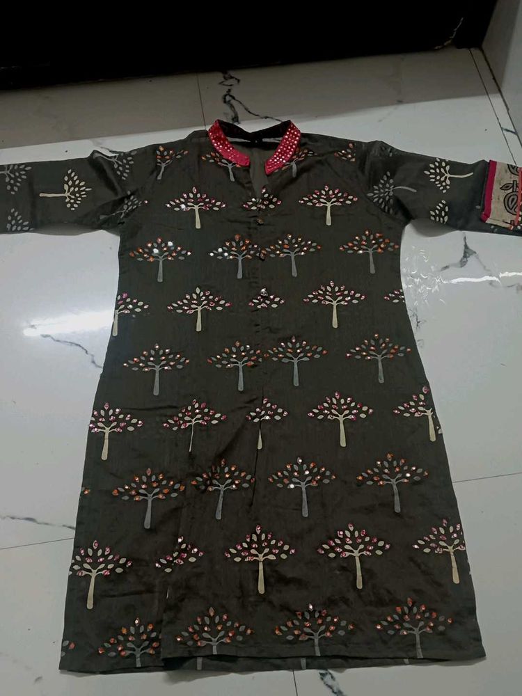 Olive Green Tree Print Kurta