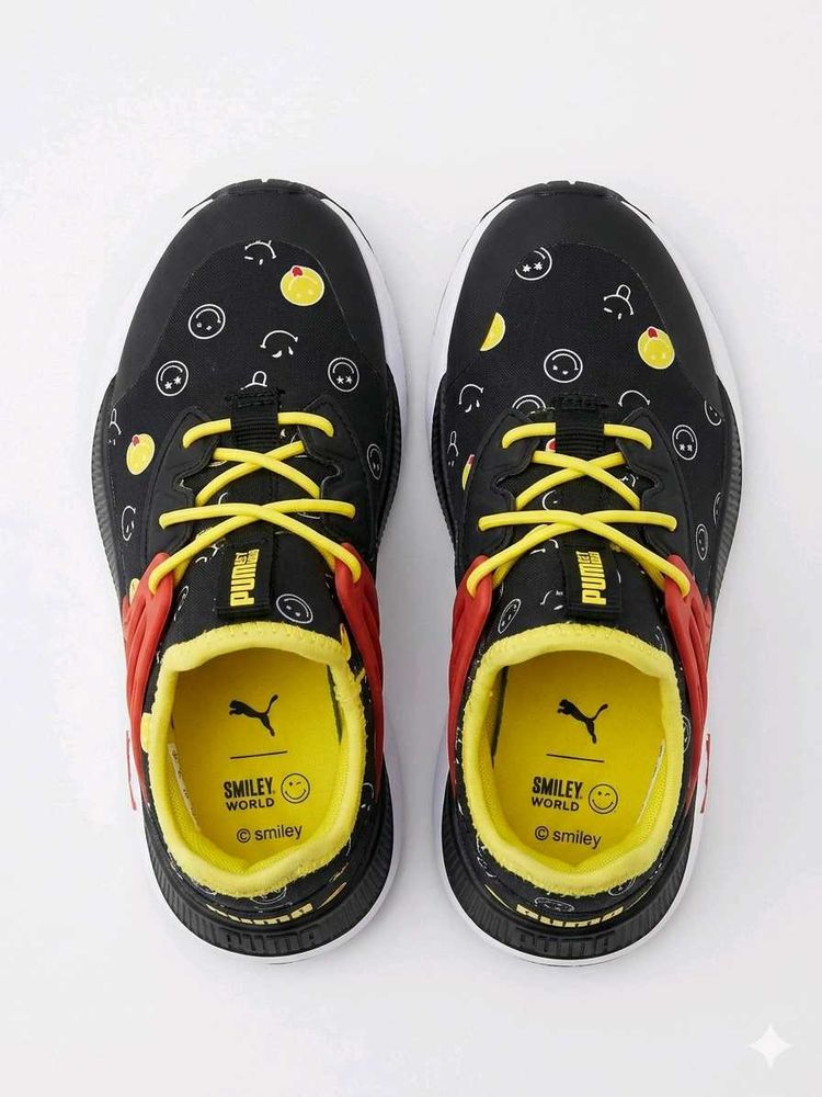 Puma Smiley World Sneakers