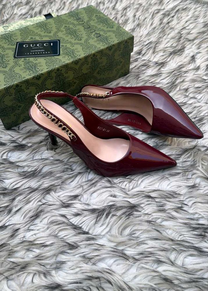 Gucci - Burgundy Patent Leather Heels