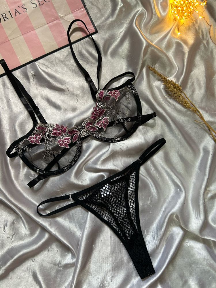 Black Lace Bra &amp; Panty Set
