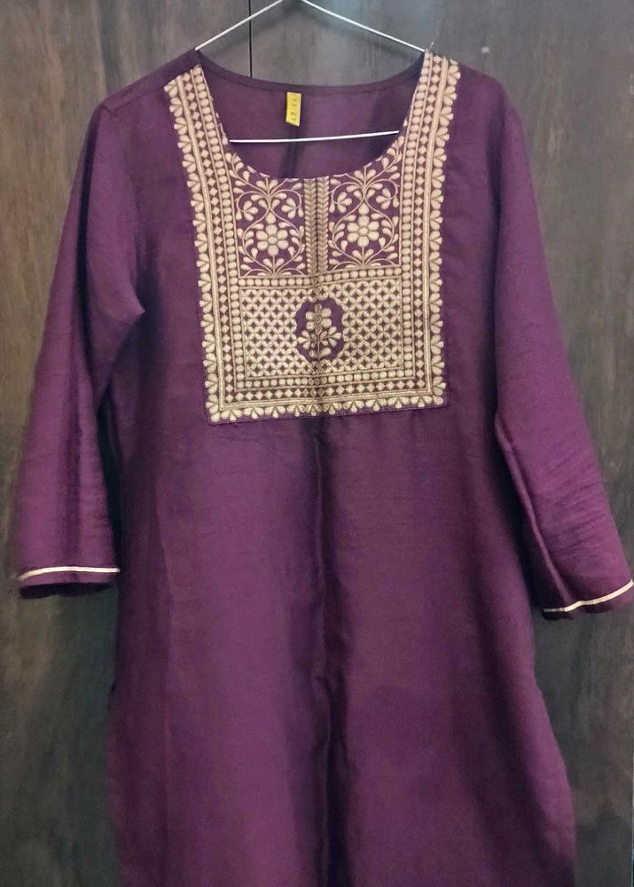 Elegant Embroidered cord set kurta se