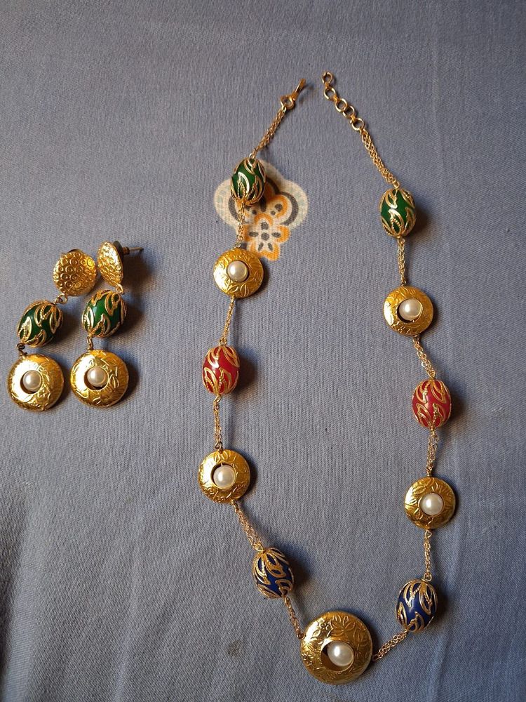 Vintage Style Necklace &amp; Earring Set