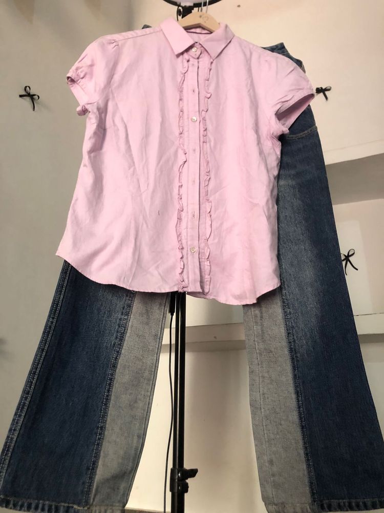 Pink Ruffled Button-Up Shirt💗🎗️