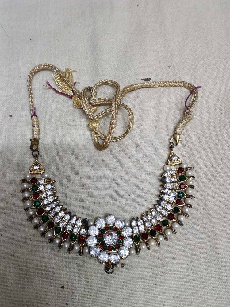 Elegant Kundan &amp; Pearl Necklace Set