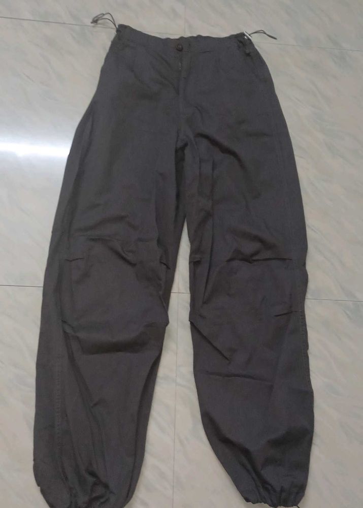adjustable grey parachute pants