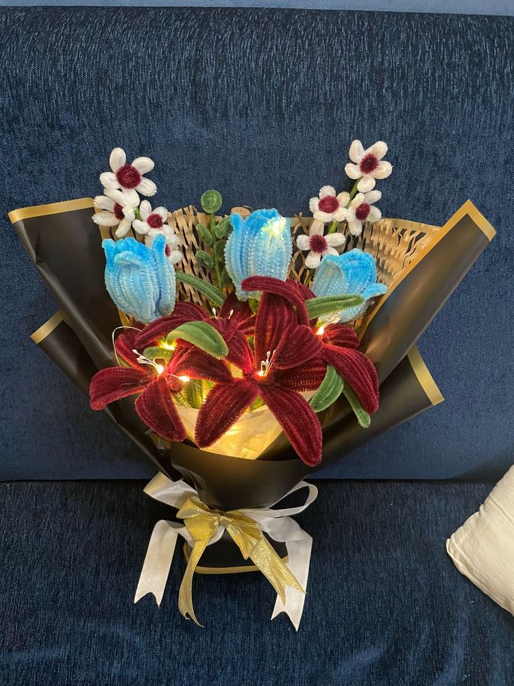 Crocheted Flower Bouquet with Lights