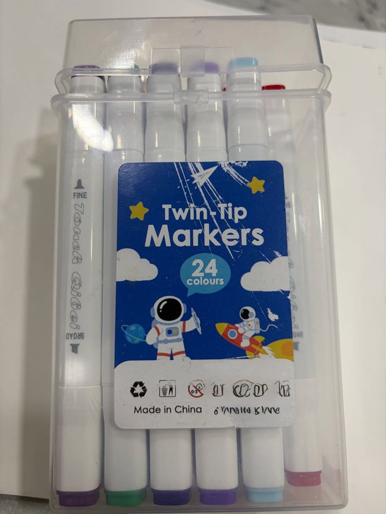 24 Colors Twin-Tip Markers Set