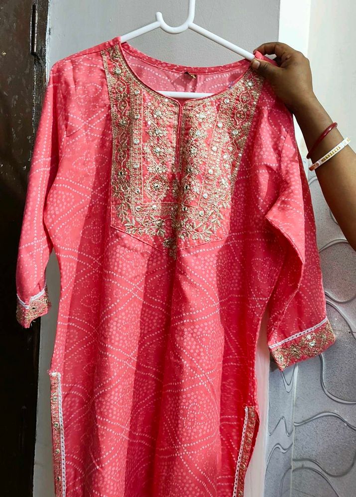 Elegant Pink Embroidered Kurta