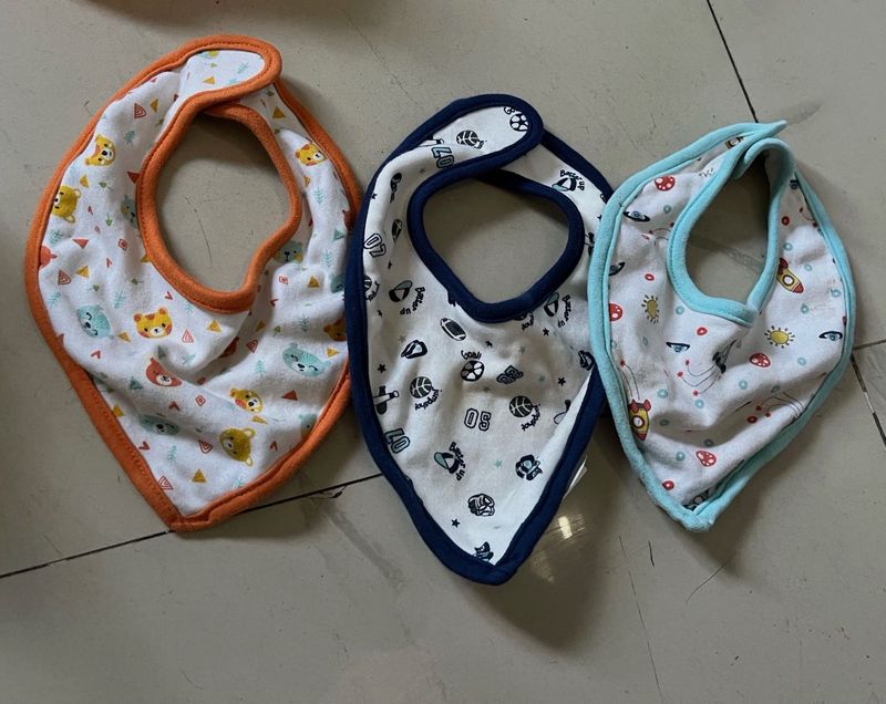 Set of 3 Baby Bibs