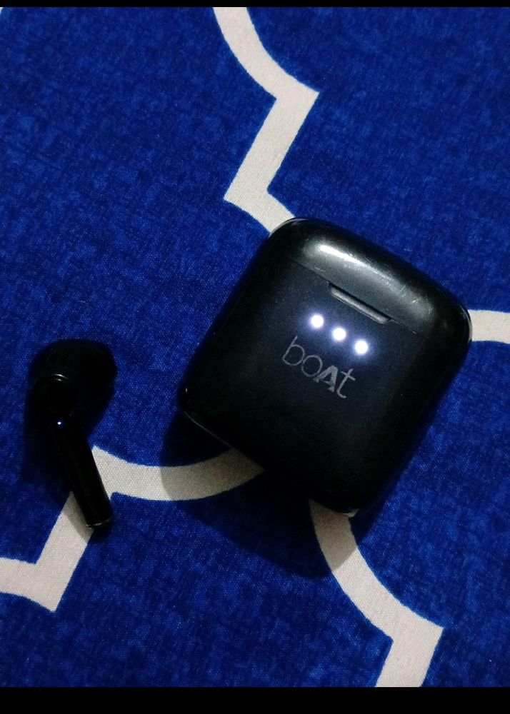 Boat Ear buds 138 One Side Only