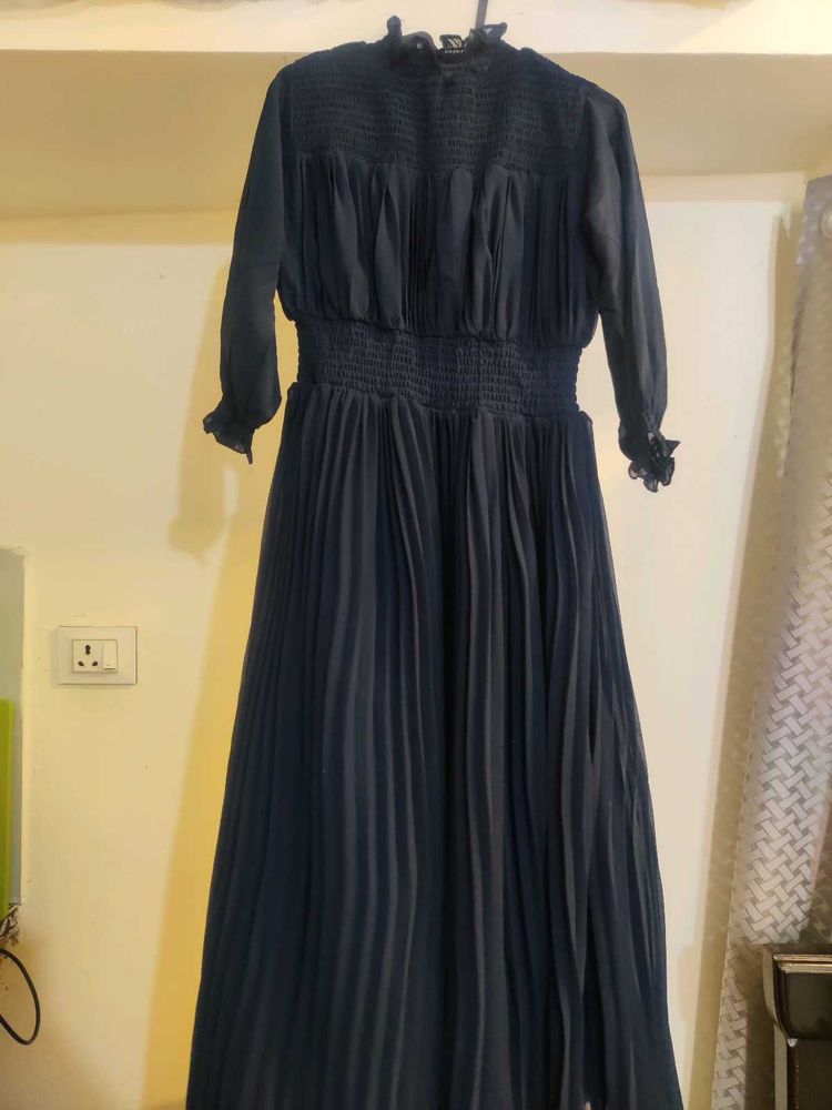 Elegant  Pleated Midi Dress