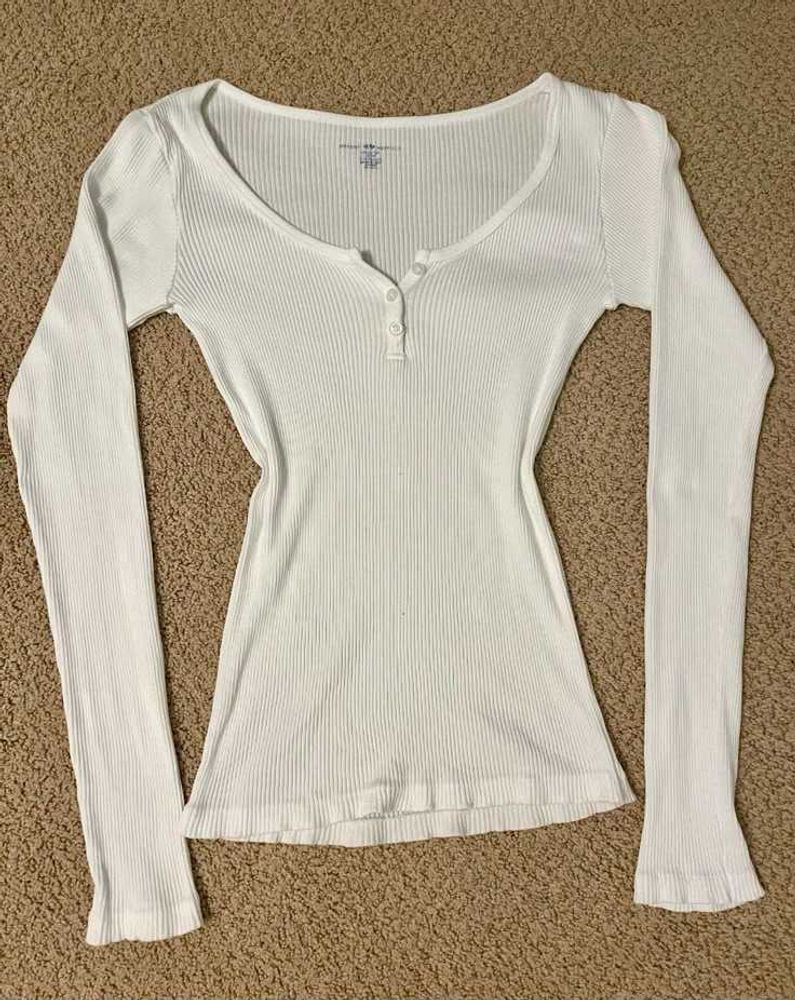 White fitted Top