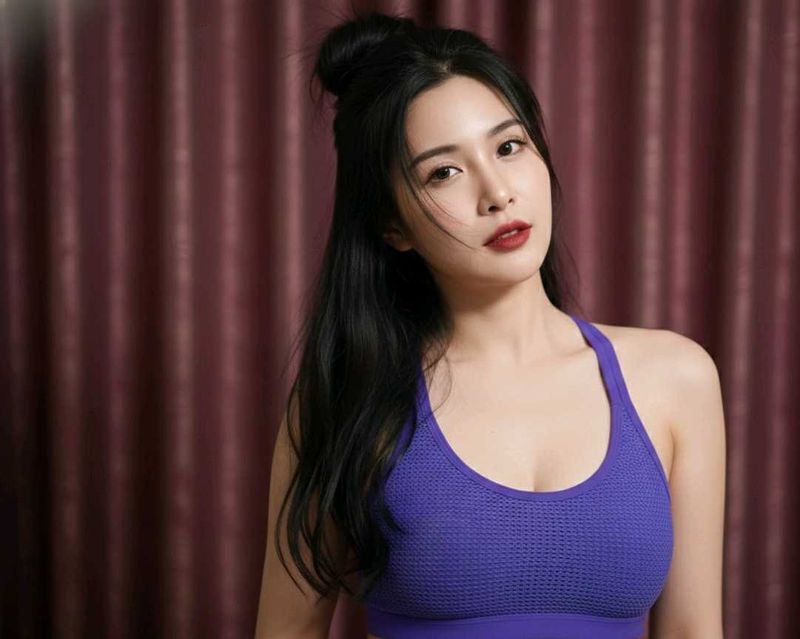 146.Purple Sports Bra