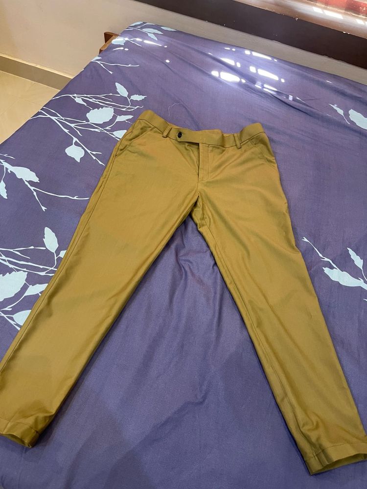 Khaki Chinos - Classic Style