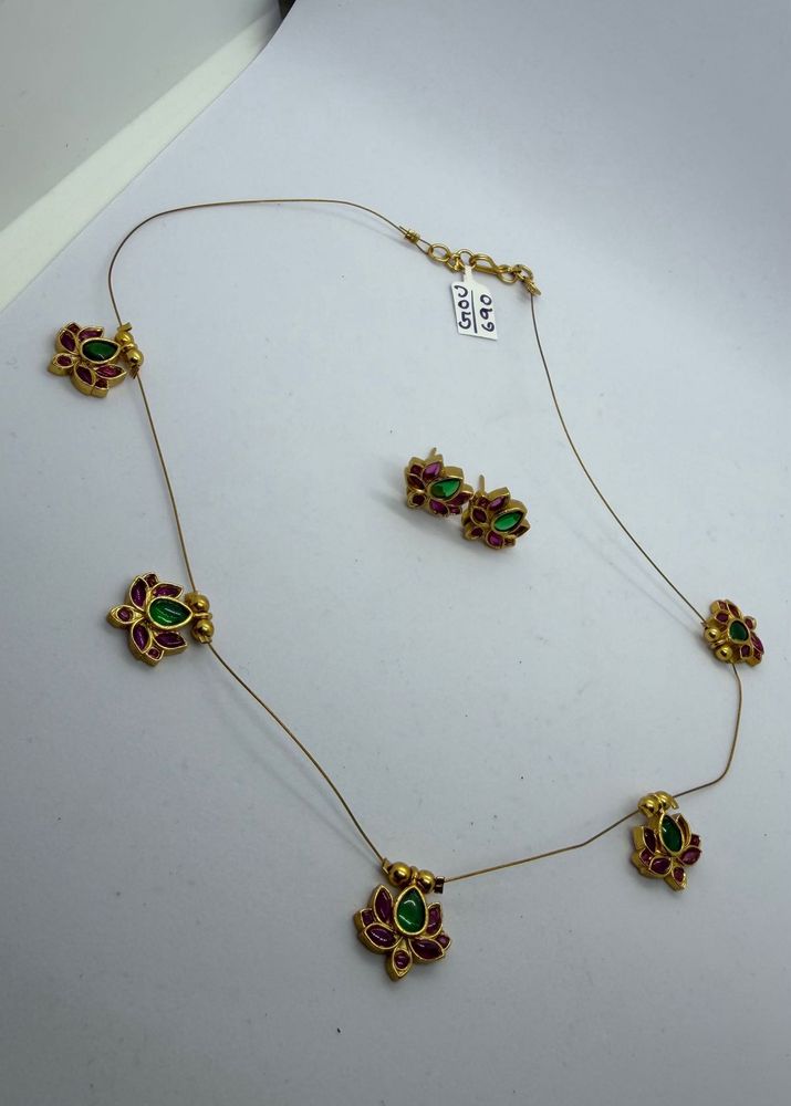 Exquisite Necklace &amp; Earrings Set