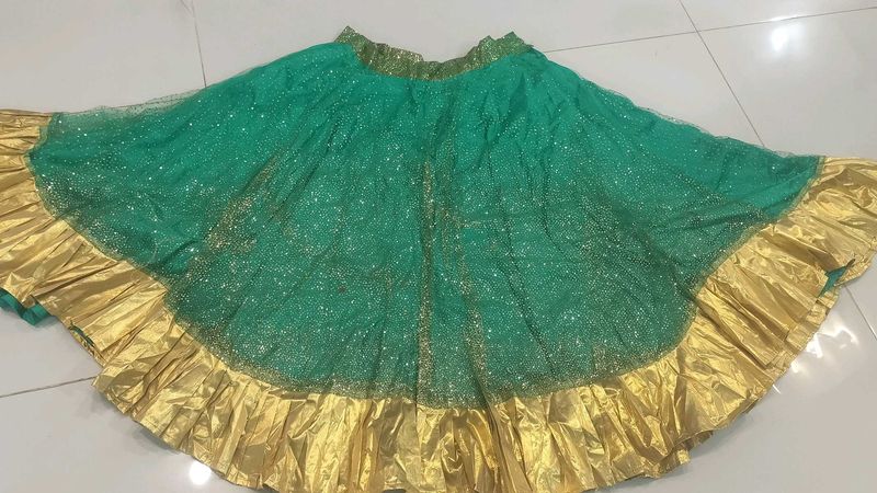 Sparkling Green &amp; Gold Ethnic lehnga