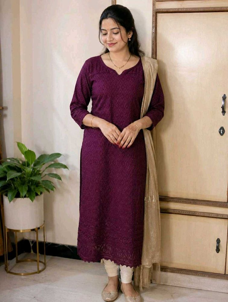 Women's Maroon Embroidered Kurta | L | Bust 32 in