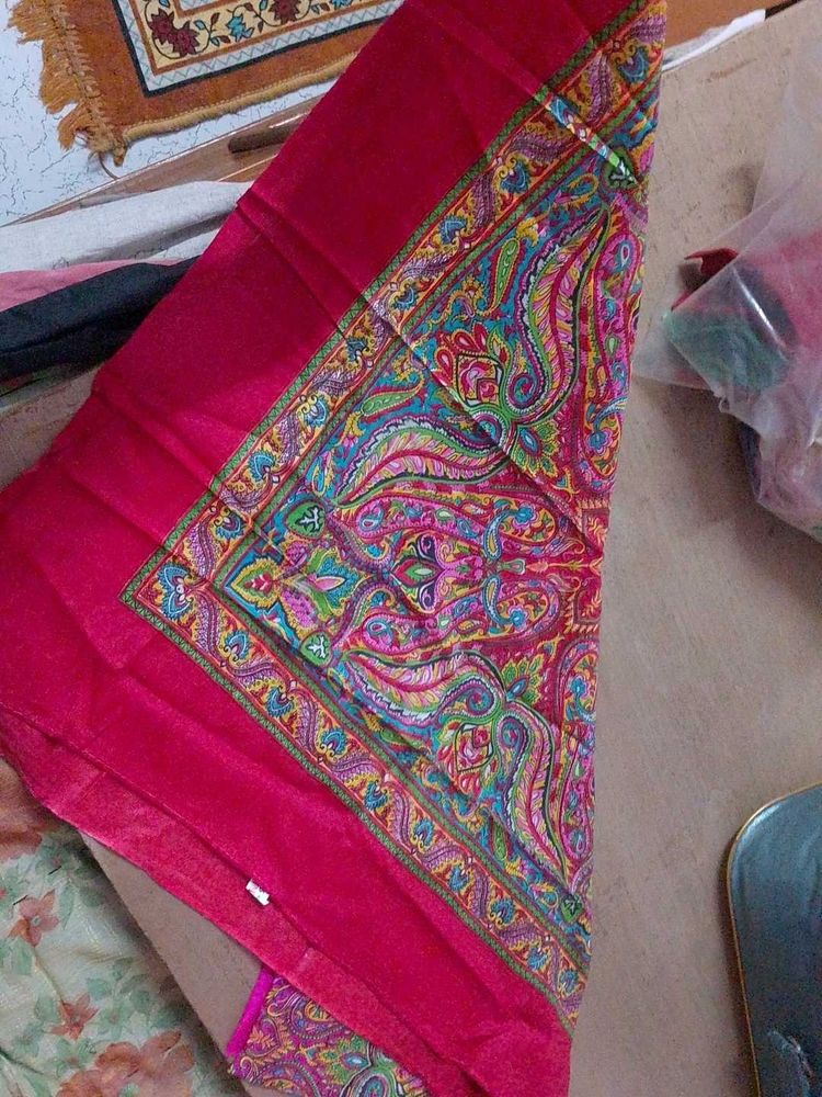 Vibrant Paisley Print sakaf