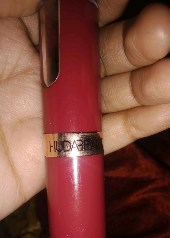 HUDA BEAUTY LIPSTICK 💄