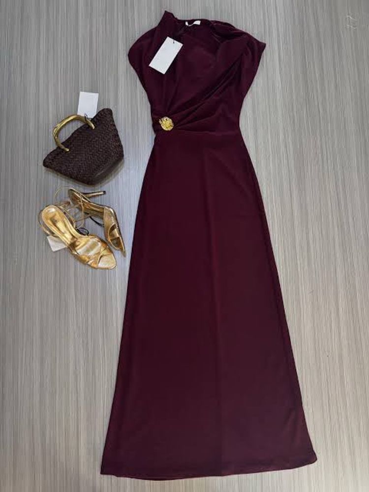 Elegant Maroon One-Shoulder Maxi Dress