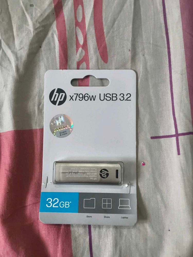 HP x796w USB 3.2 Flash Drive 32GB