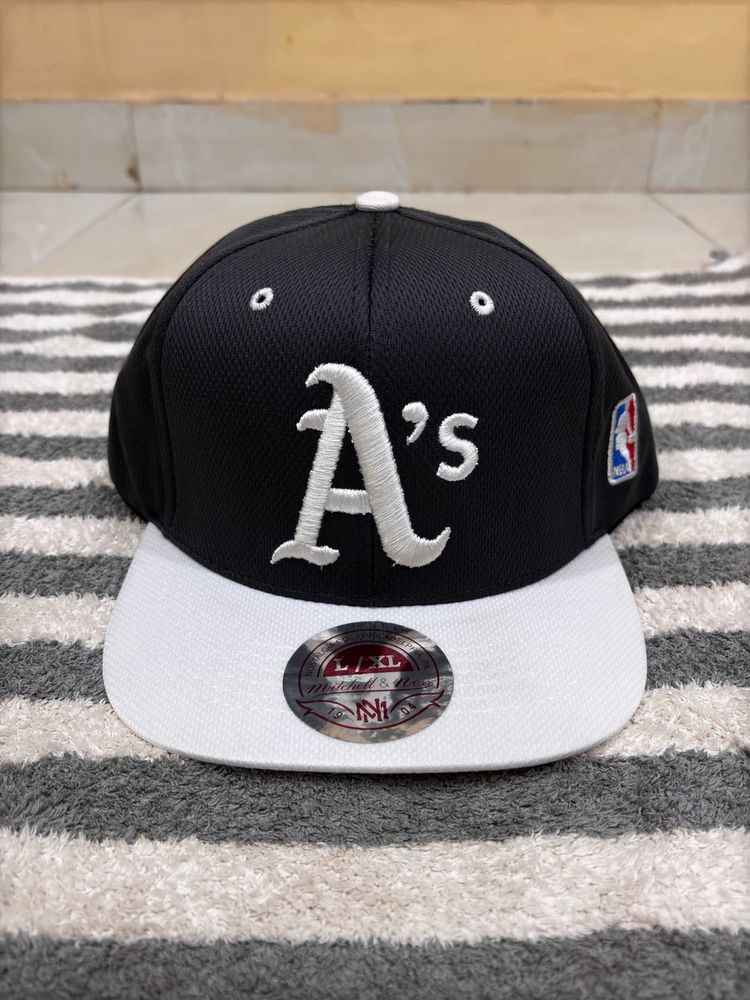 Oakland Athletics Unisex Light Grey Baseball Cap