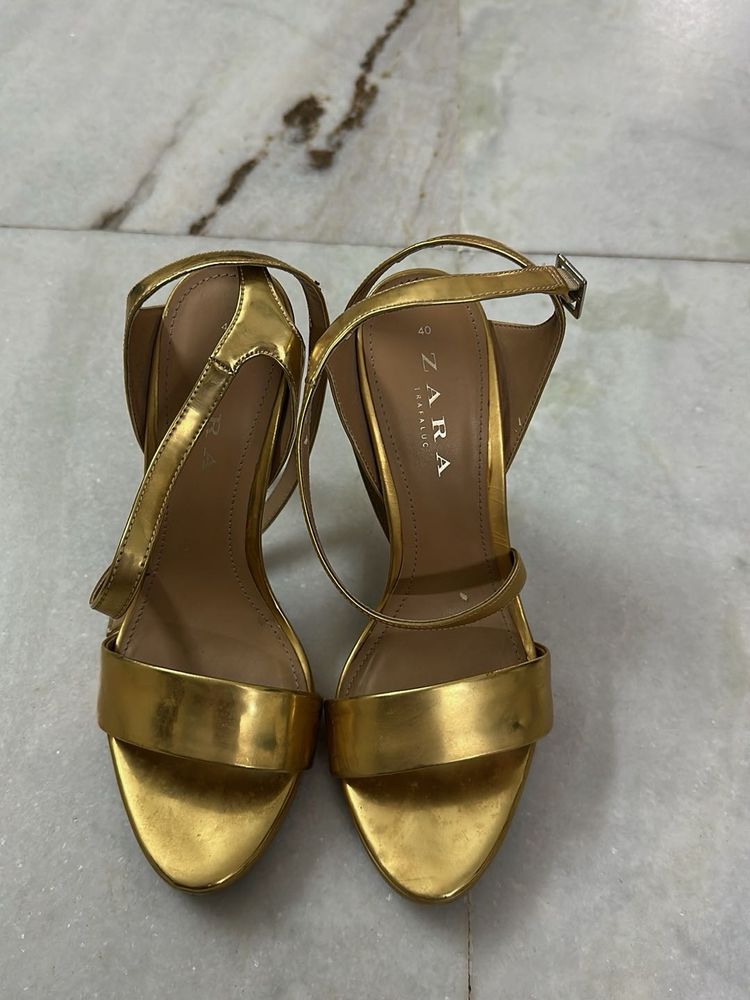 Zara Gold Heels - Size 40