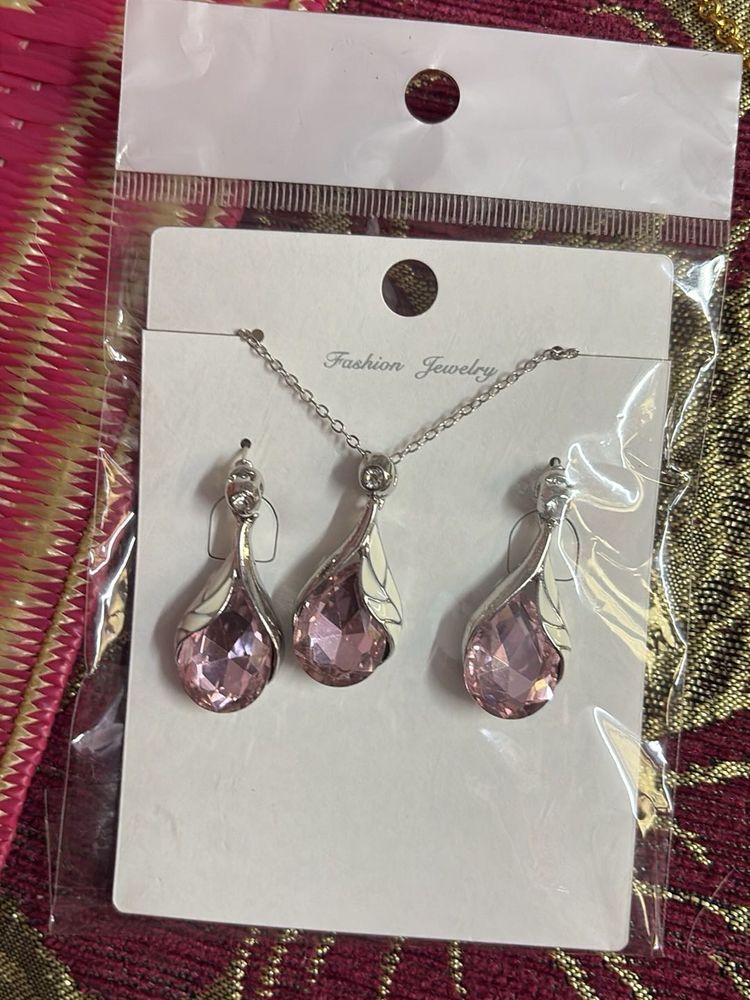Elegant Pink Crystal Jewelry Set