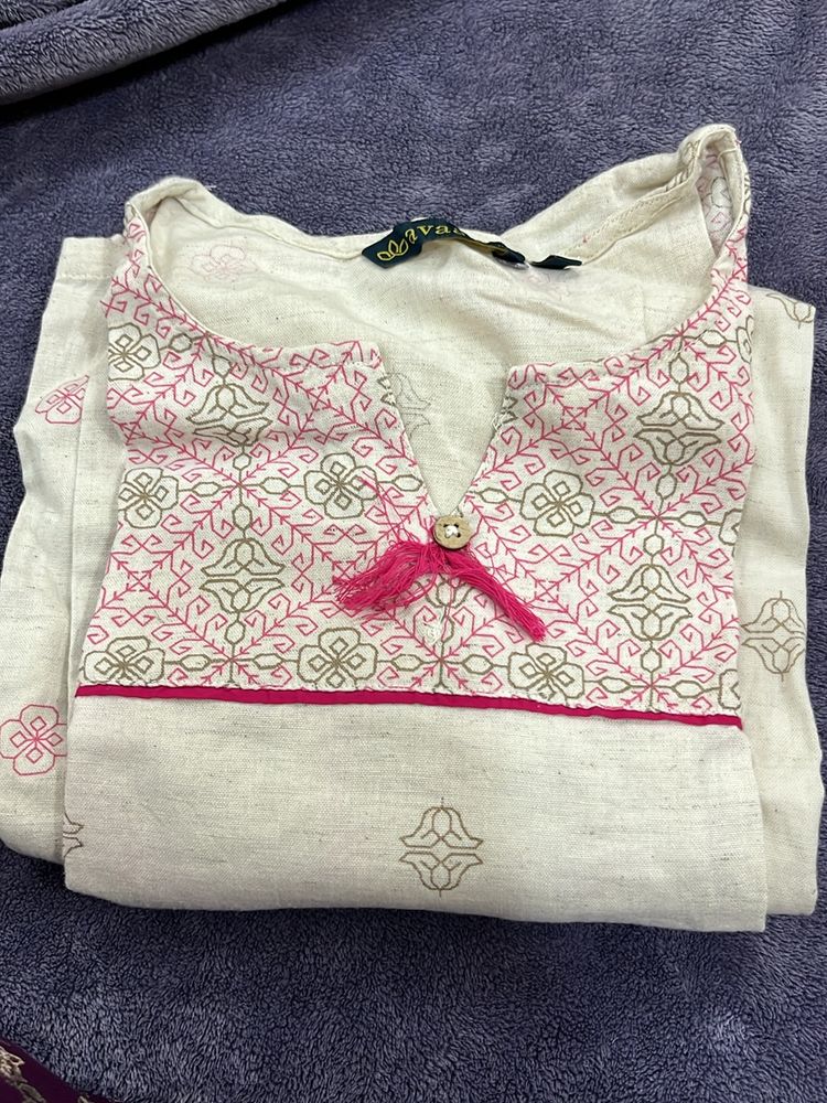 Avasa White Kurta (L)size