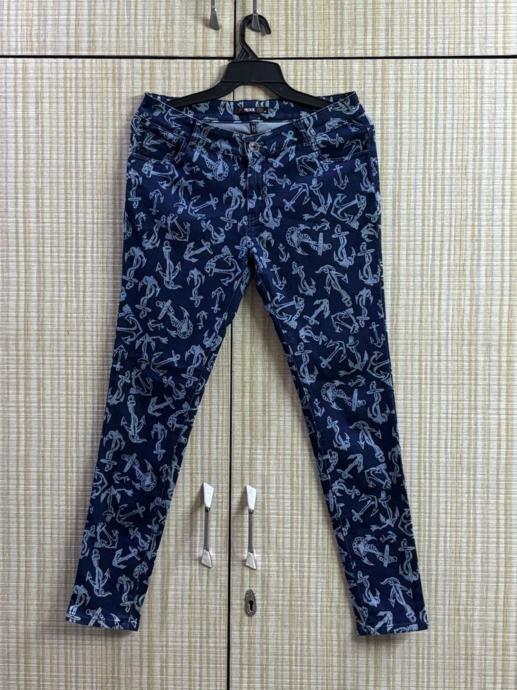 Skinny designer Jeans For Women