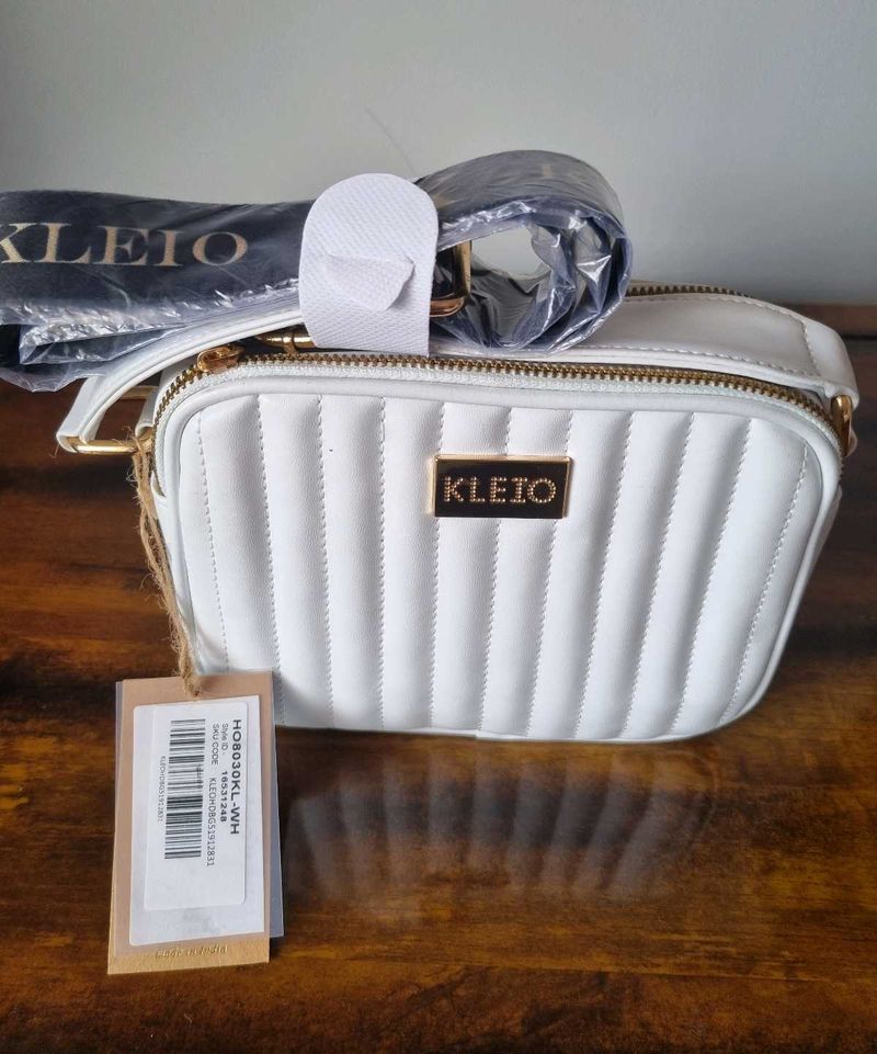 White Teaxtured Medium SLING HANDBAG Kleio