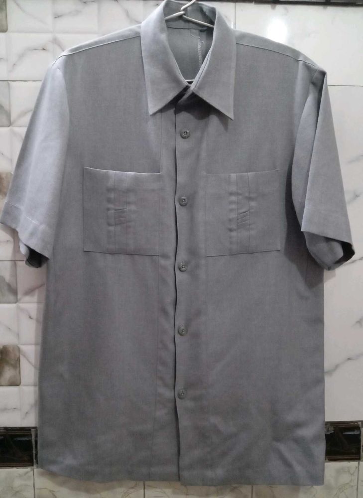 Men's Classic Grey Short Sleeve Shirt