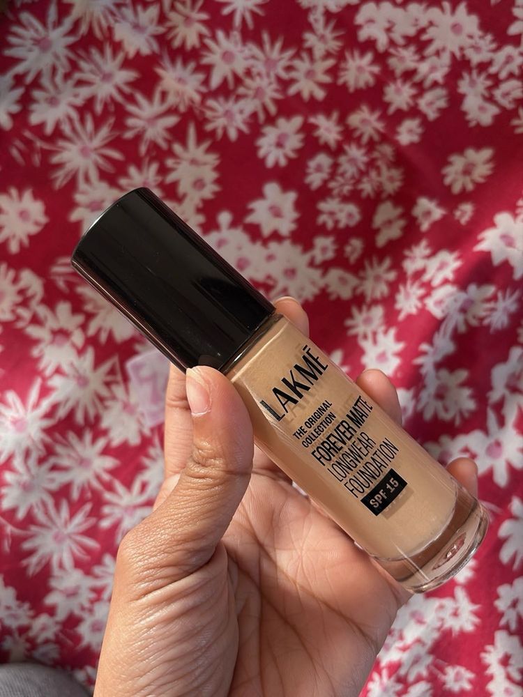 Lakme Forever Matte Foundation
