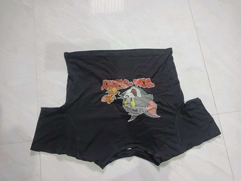 Black Tom &amp; Jerry Graphic T-Shirt