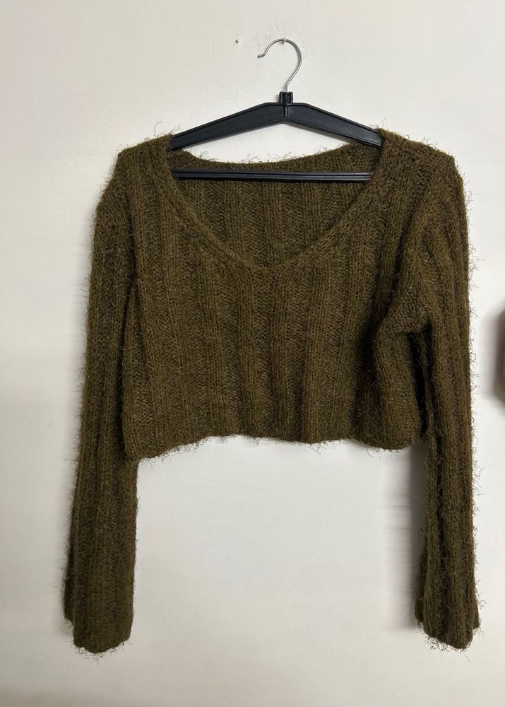 Cozy Cropped Knit Sweater