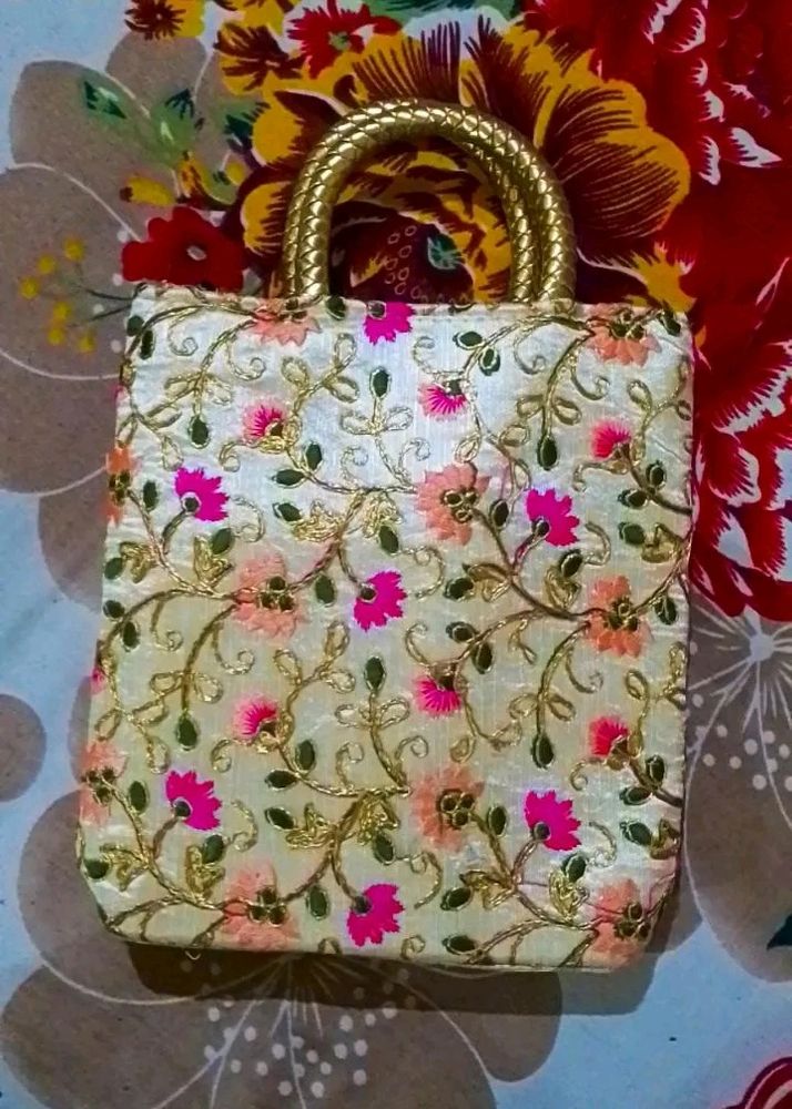 !!!! Totally New Item!!!!!!🥳 Never Used Very Good Quality