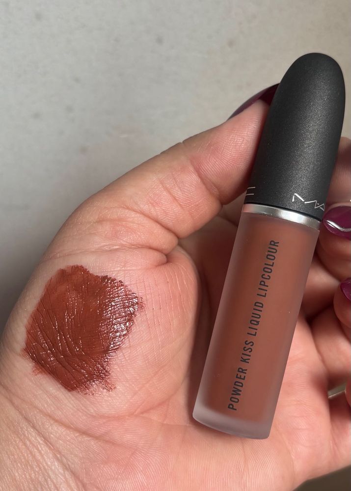 MAC Powder Kiss Liquid Lipcolour:- impulsive