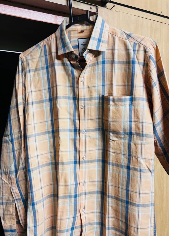 250 each Mens and semi formall sh