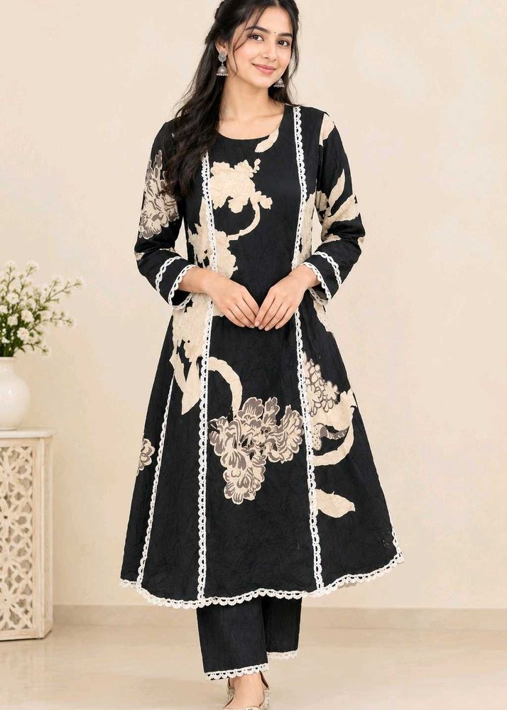Elegant Black Floral Kurta Set