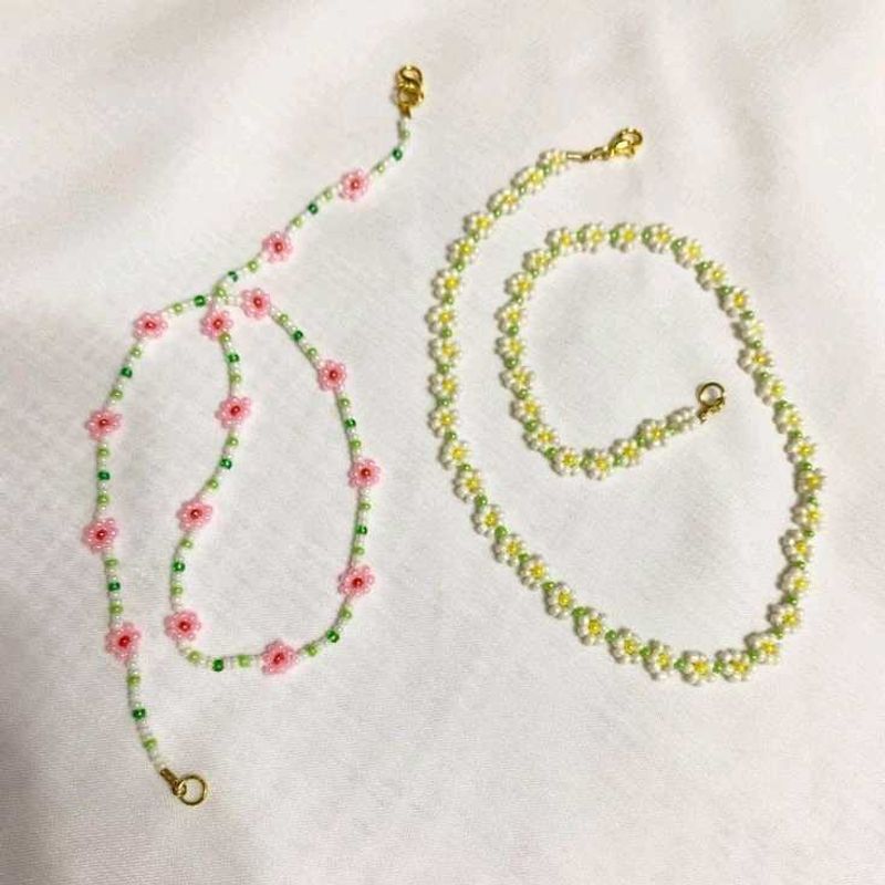 Daisy Beaded Necklace &amp; Bracelet