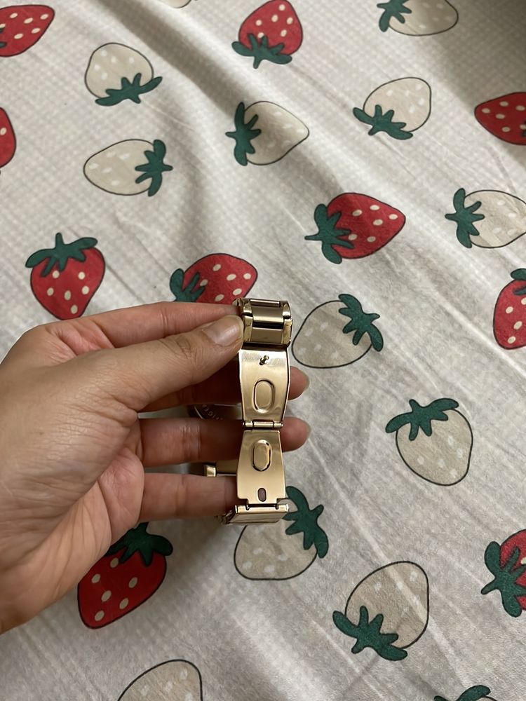 Elegant Gold Tone Watch Bracelet