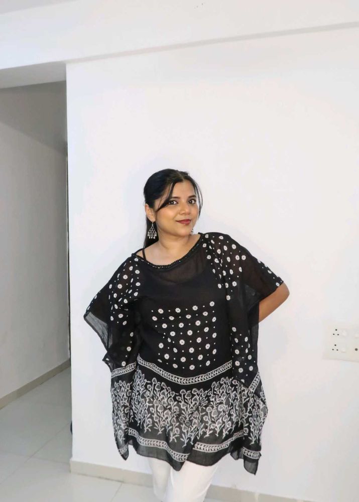 Black &amp; White Printed Kaftan Top