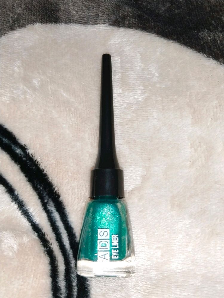 Green Eyeliner