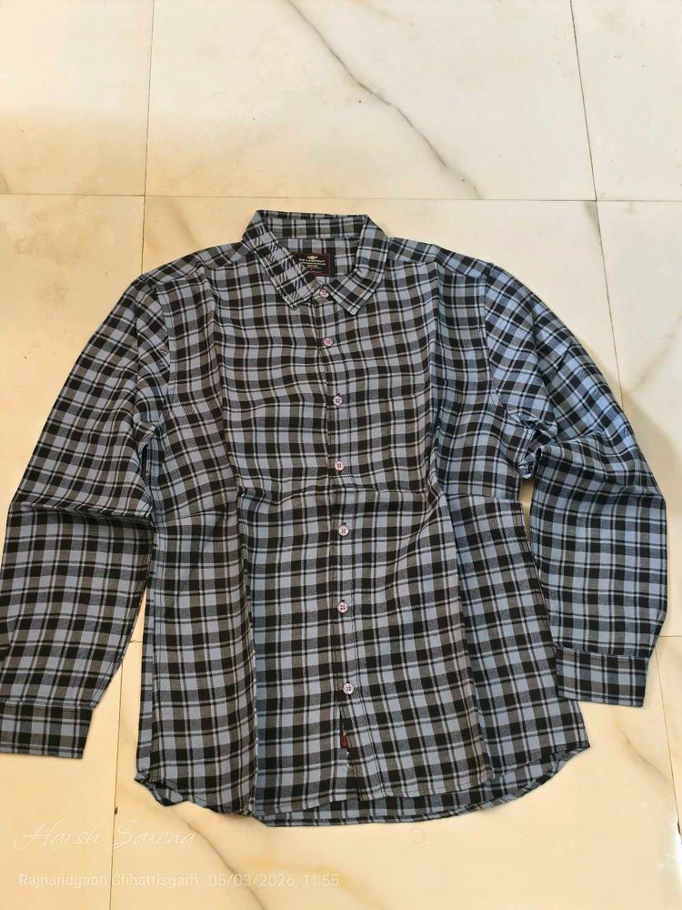Men's Classic Plaid Long Sleeve Shirt