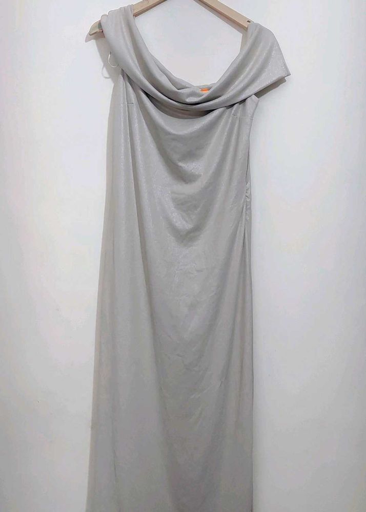 Silver Elegant Off-Shoulder Maxi Dress 36 Bust