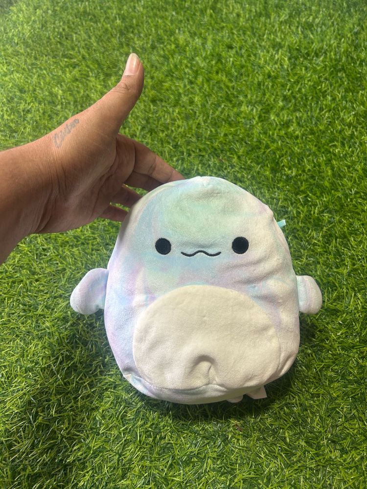 Laslow The Beluga Wale Squishmallows 12 Inch Stuff