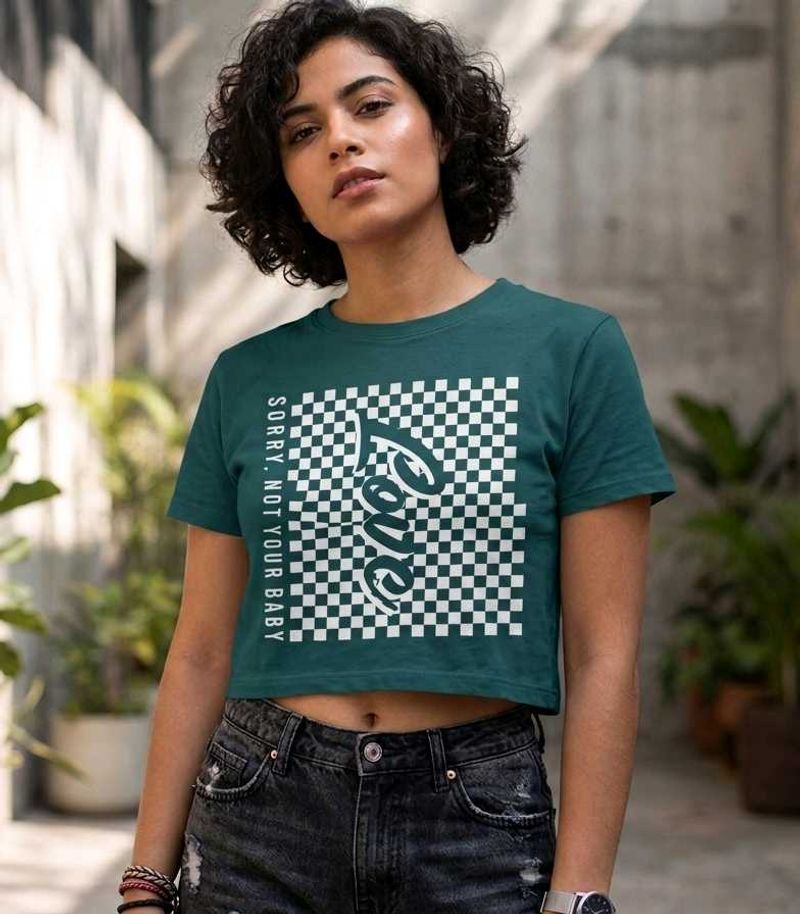 Green boxer style Cropped T-Shirt with "Love" Grap